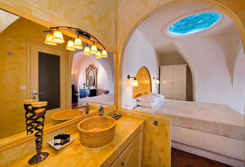 غرفة سوبيريور, Lava Suites & Lounge