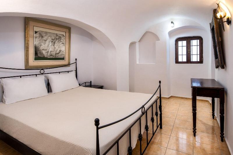 جناح, Lava Suites & Lounge