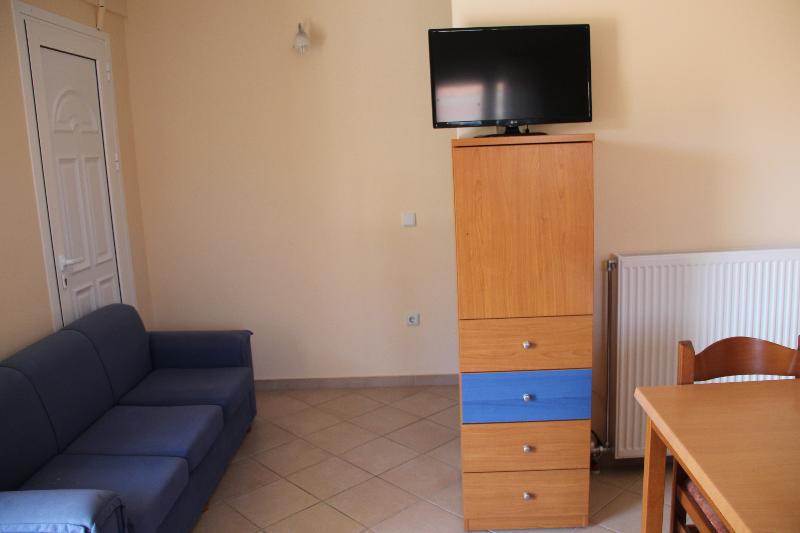 آپارتمان 1 خوابه, Metaxa