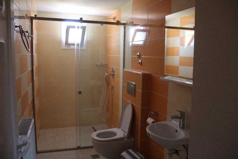 آپارتمان 1 خوابه, Metaxa