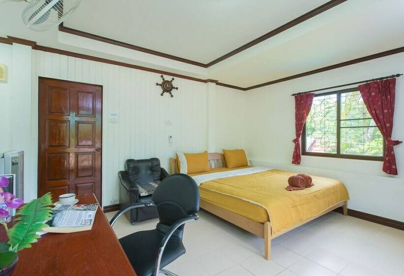 스탠다드 룸 킹사이즈 침대, Patong Rai Rom Yen Resort Sha