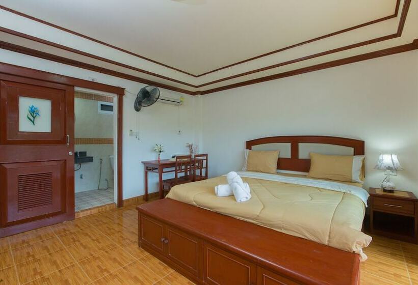 스탠다드 스튜디오 킹침대, Patong Rai Rom Yen Resort Sha