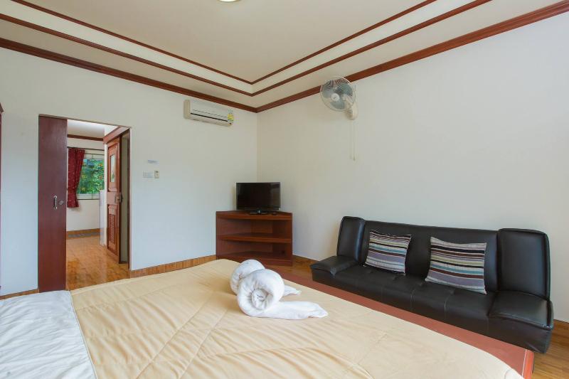 침실 1개 발코니 아파트, Patong Rai Rom Yen Resort Sha