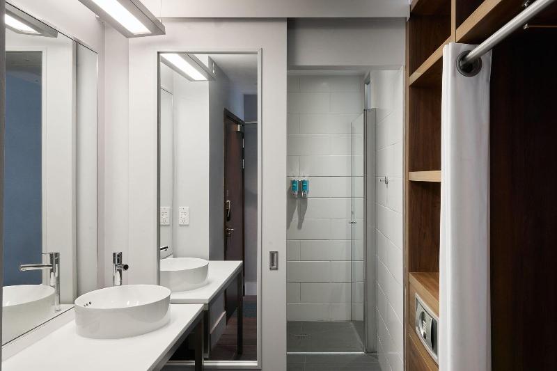 스탠다드 스튜디오, Patong Rai Rom Yen Resort Sha