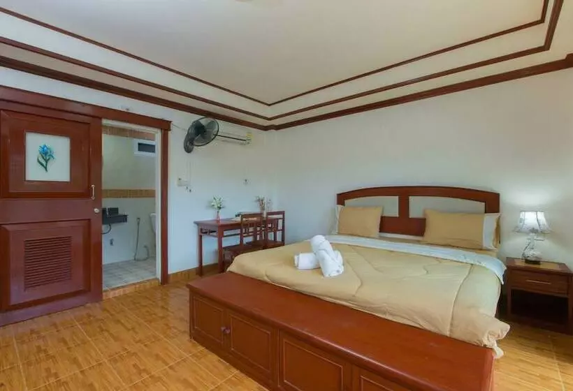 スタンダードスタジオ, Patong Rai Rom Yen Resort Sha