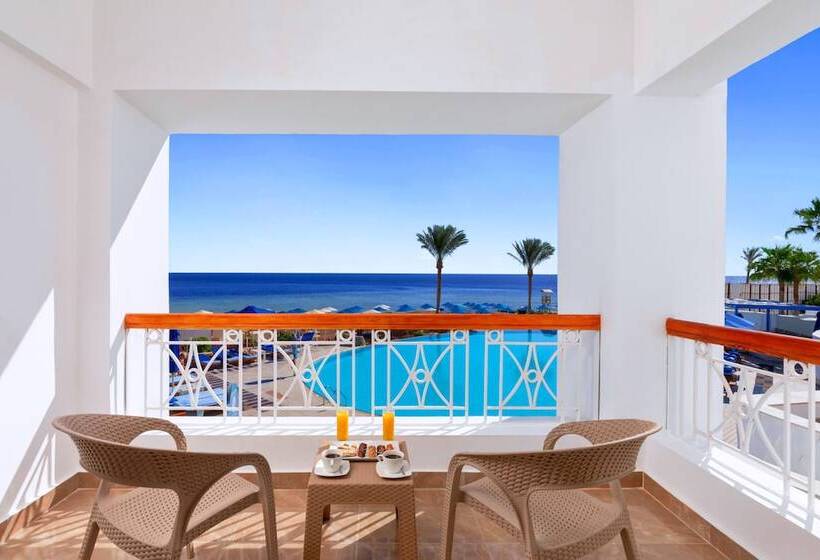 اتاق لوکس با چشم‌انداز استخر, Pickalbatros Palace Sharm   Aqua Park