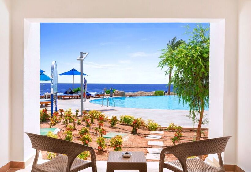 اتاق لوکس با چشم‌انداز استخر, Pickalbatros Palace Sharm   Aqua Park
