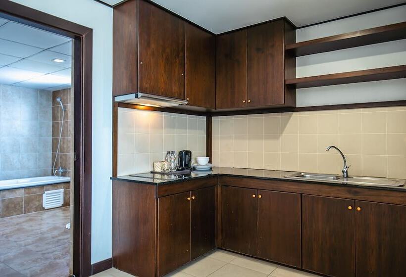 바다 전망 스위트, Ratana Hotel Chalong