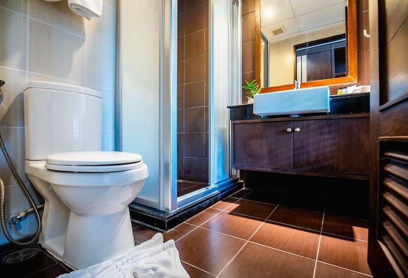 디럭스 룸, Ratana Hotel Chalong