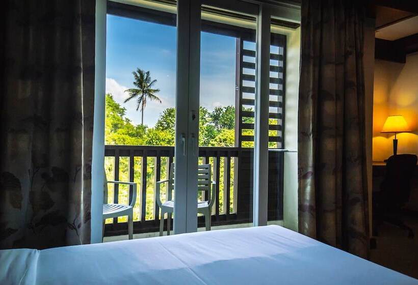 디럭스 룸, Ratana Hotel Chalong