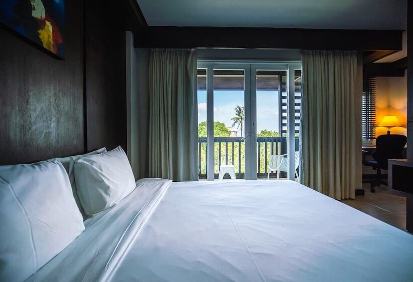 디럭스 룸, Ratana Hotel Chalong