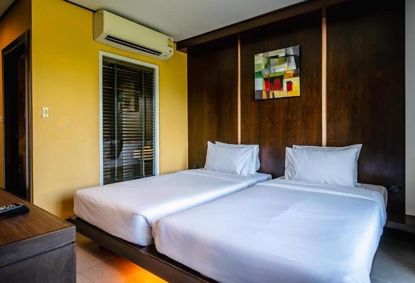 Номер Deluxe, Ratana Hotel Chalong