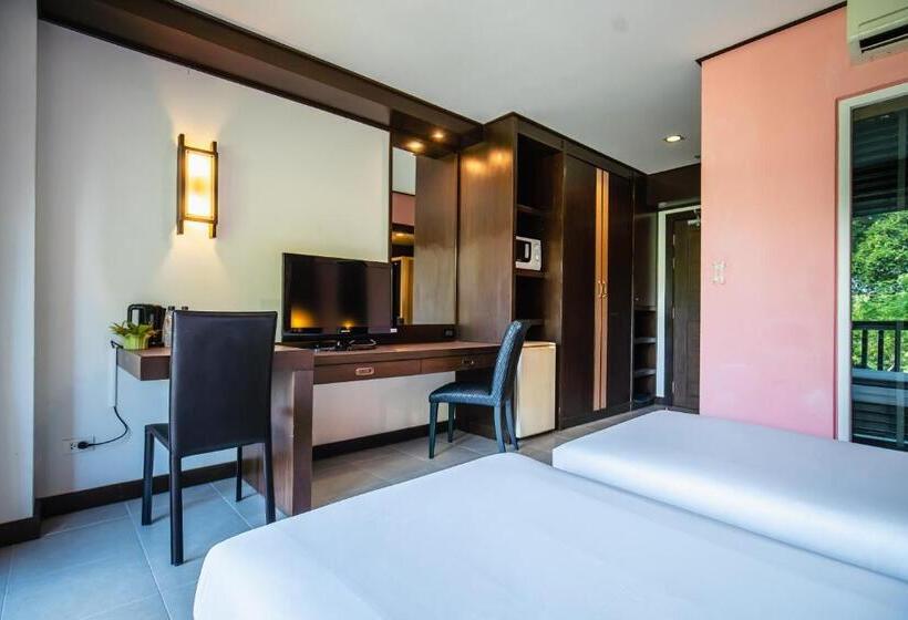 수피리어 룸, Ratana Hotel Chalong