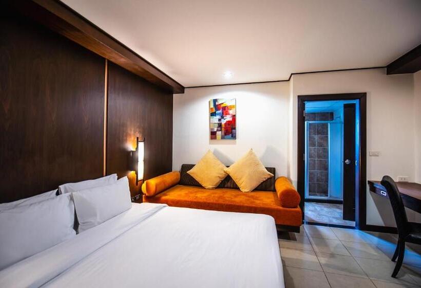 바다 전망 스위트, Ratana Hotel Chalong