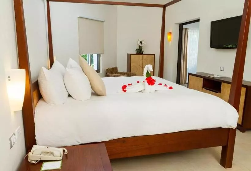 クラブスイート, Select Club At Sandos Caracol All Inclusive   Adults Only Area