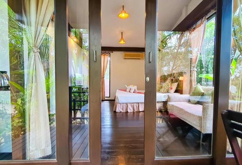 Бунгало Deluxe, Sasitara Residence