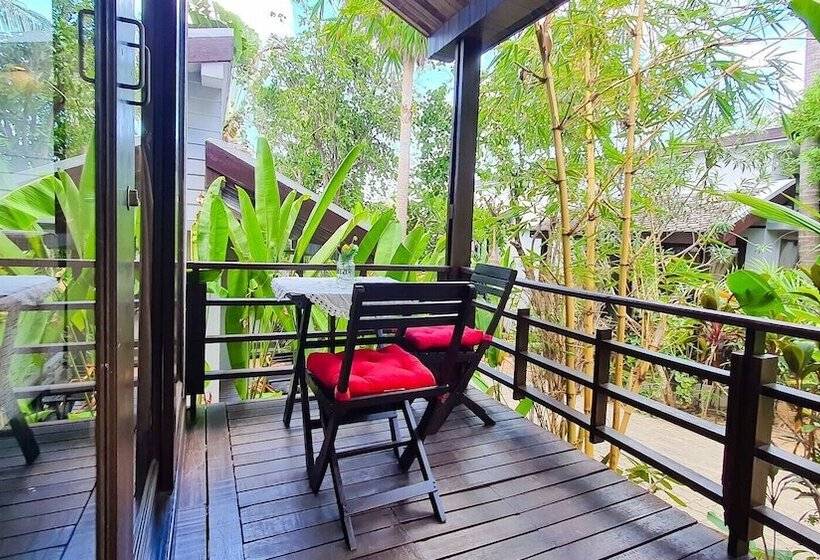 بنجلو ديلوكس, Sasitara Residence