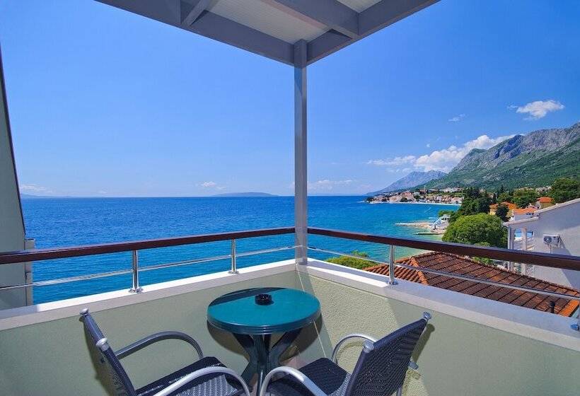 غرفة إقتصادية, Saudade