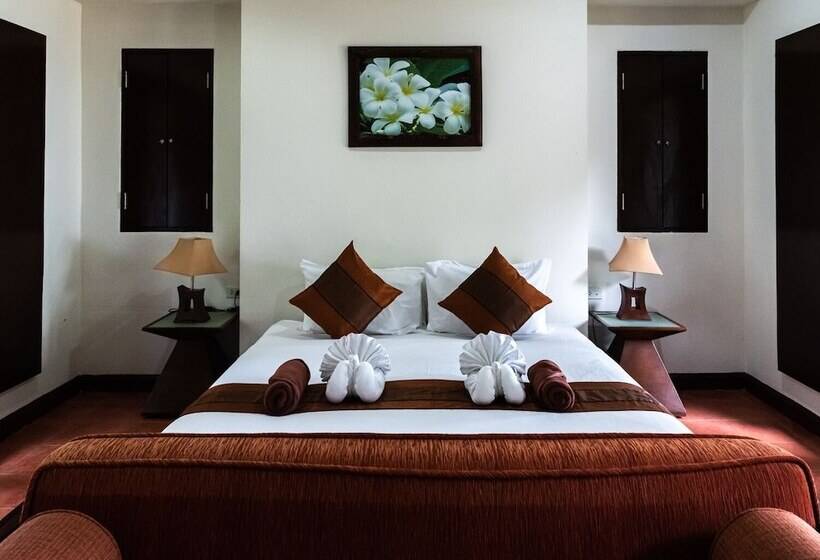 ‫فيلا غرفة نوم واحدة, The Hive