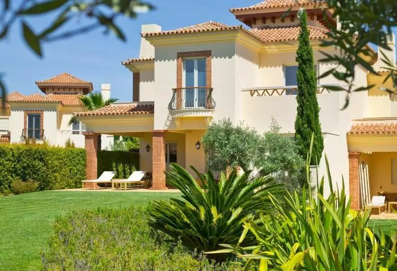 Villa 3 Makuuhuonetta, Monte Rei Golf & Country Club