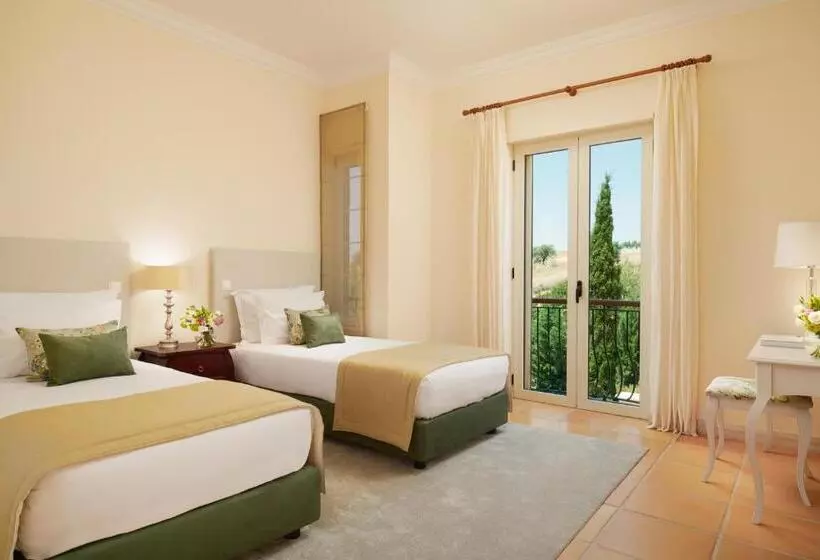 Villa 3 Makuuhuonetta, Monte Rei Golf & Country Club