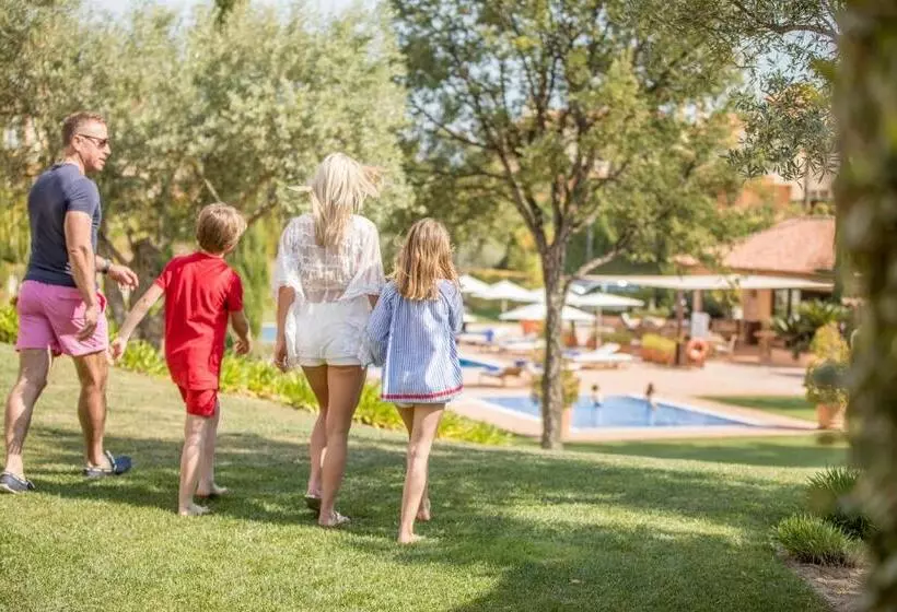 Villa 2 Makuuhuonetta, Monte Rei Golf & Country Club
