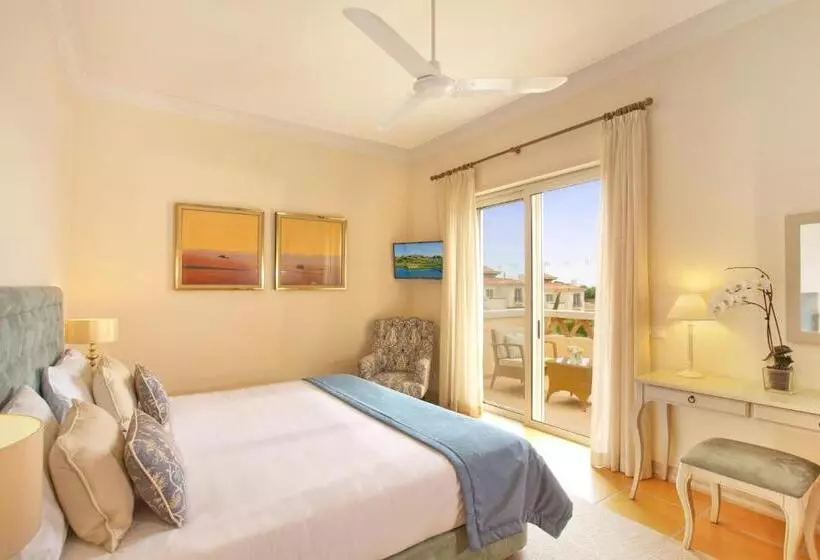 Villa 2 Makuuhuonetta, Monte Rei Golf & Country Club