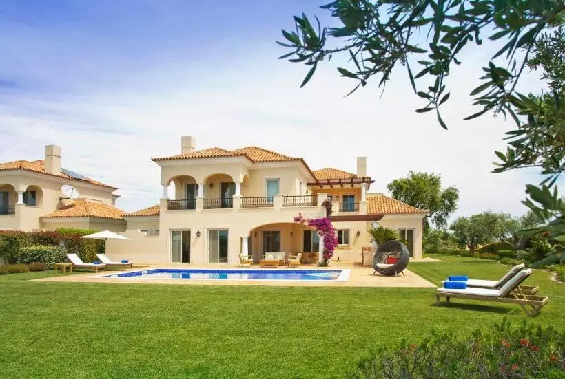 Villa 4 Makuuhuonetta, Monte Rei Golf & Country Club