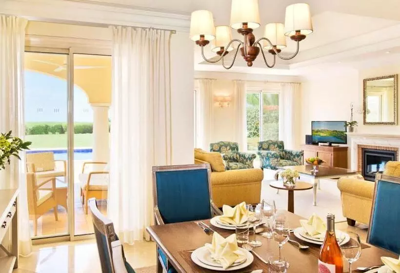 Villa 4 Makuuhuonetta, Monte Rei Golf & Country Club