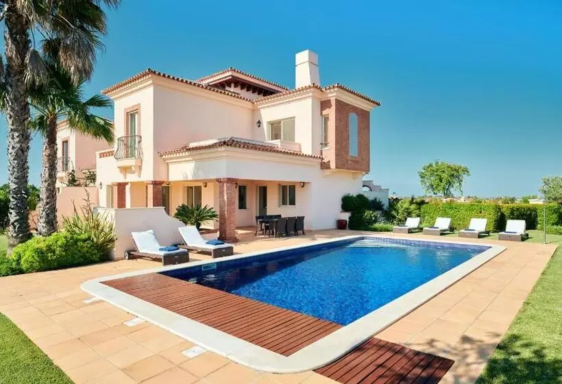 Villa 3 Makuuhuonetta Uima-allas, Monte Rei Golf & Country Club