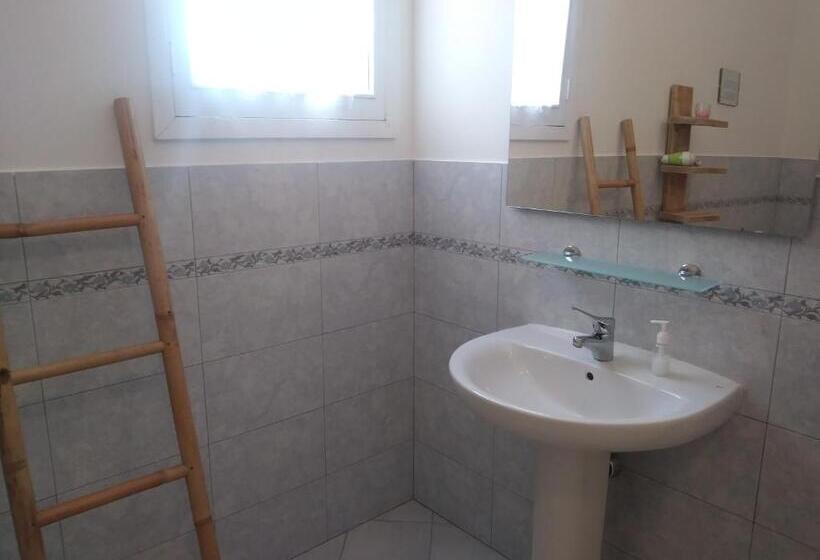 标准间, Borgo Greci