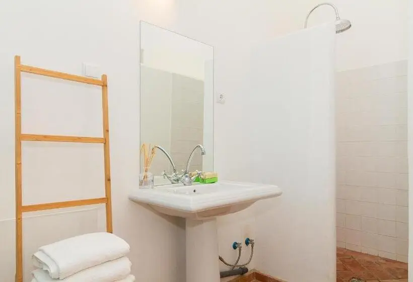 اتاق لوکس, Olhãomirante Guesthouse