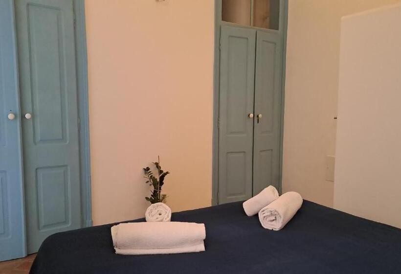 디럭스 룸, Olhãomirante Guesthouse