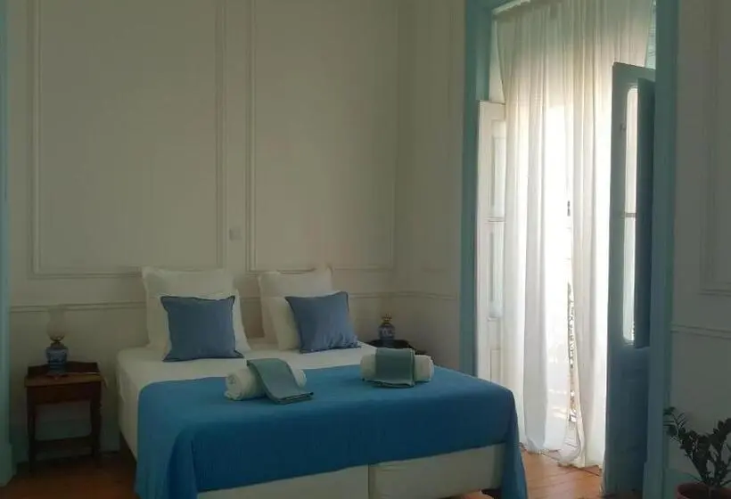 اتاق استاندارد با بالکن, Olhãomirante Guesthouse