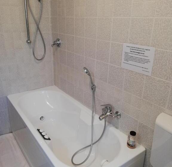 חדר סטנדרט עם ג'קוזי, B&b Villa Dei Cigni Reali