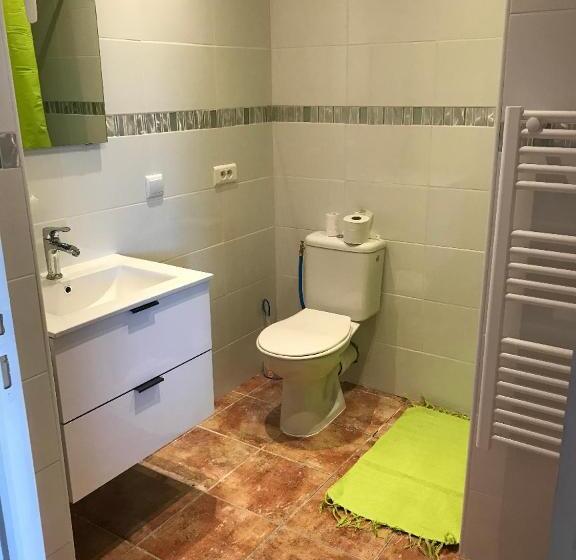 1 Bedroom Apartment Lake View, Chez Maguy Chambres D Hôtes Et Appartements