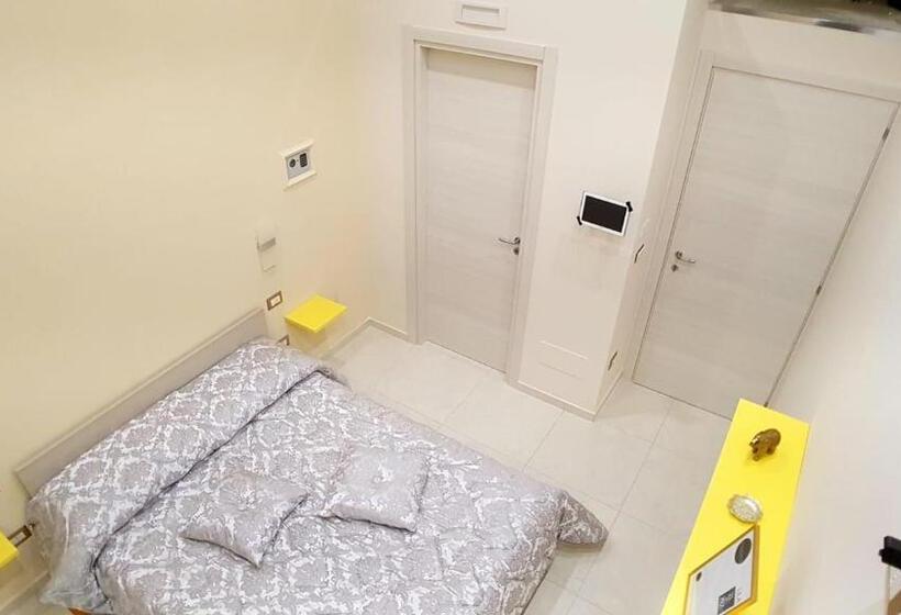 Deluxe-huone, Manfredoniajacuzzi