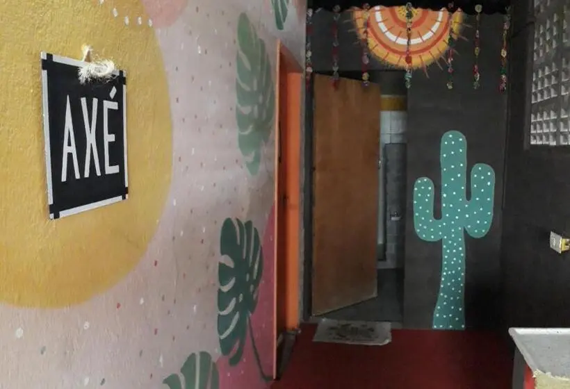 スタンダードトリプルルームの外観-バスルーム, Perto Do Aeroporto De Salvador   Dona Pitanga Hostel