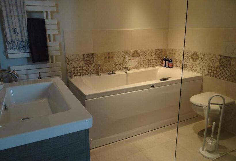 スタンダードルーム, Les Tilleuls Chambres D Hôtes La Rochefoucauld