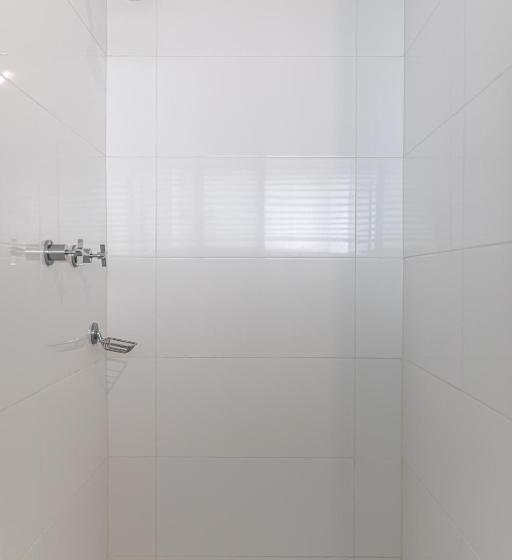 ガーデンビューの２ベッドルームアパート, Beachfront Terraces With Onsite Reception & Check In