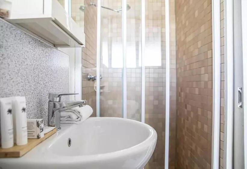 آپارتمان 1 خوابه با چشم‌انداز دریا, Beachfront Terraces With Onsite Reception & Check In