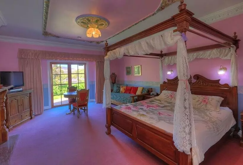 エクゼクティブスイート, Hatchers Richmond Manor