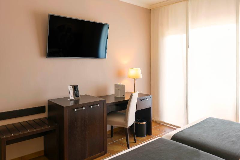 דירת שני חדרים, Hatchers Richmond Manor