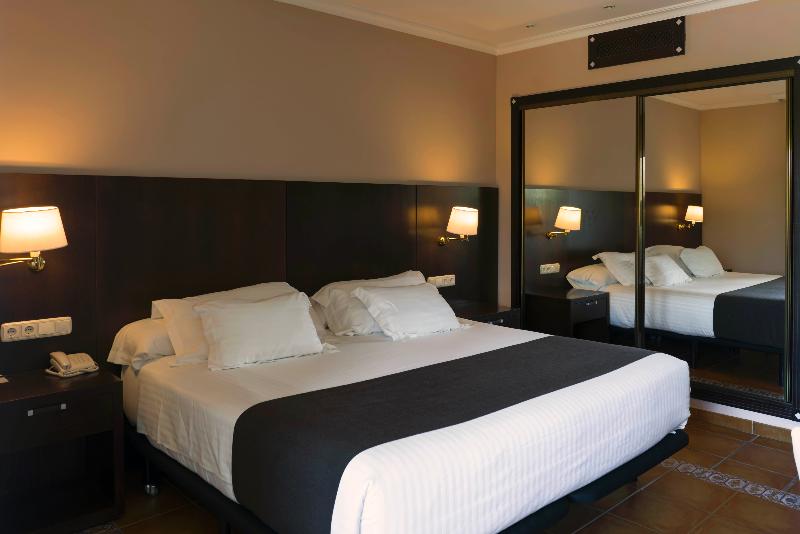 דירת שני חדרים, Hatchers Richmond Manor