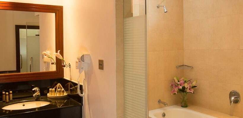 Pokój Standard, Ole Sereni