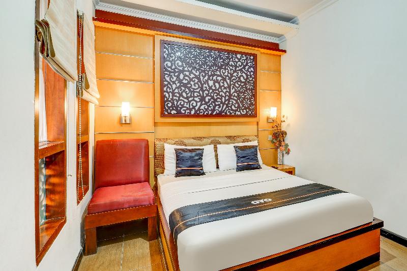 Номер Стандарт, Adya Nalendra Boutique