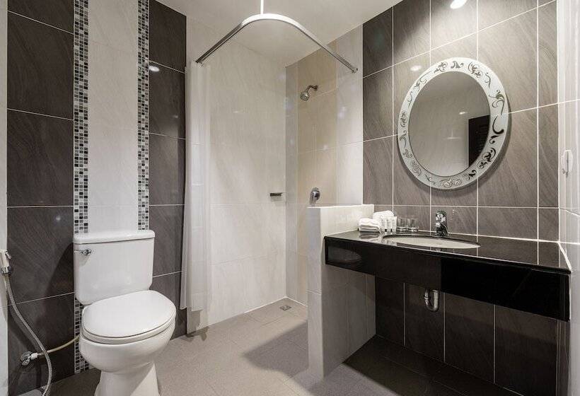 수피리어 룸 풀장 전망, Amata Patong