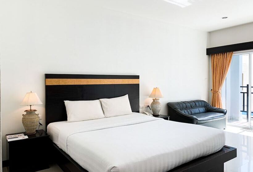 수피리어 룸 풀장 전망, Amata Patong