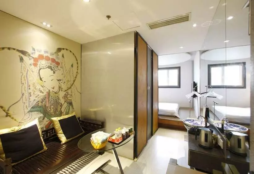اتاق استاندارد, China Community Art Habitat