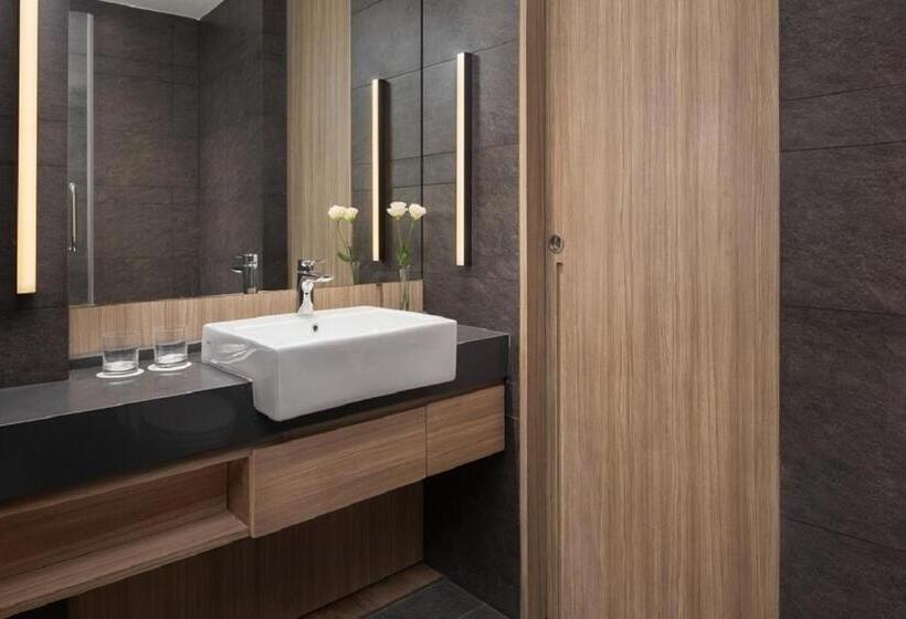 غرفة ديلوكس, Courtyard By Marriott Phnom Penh